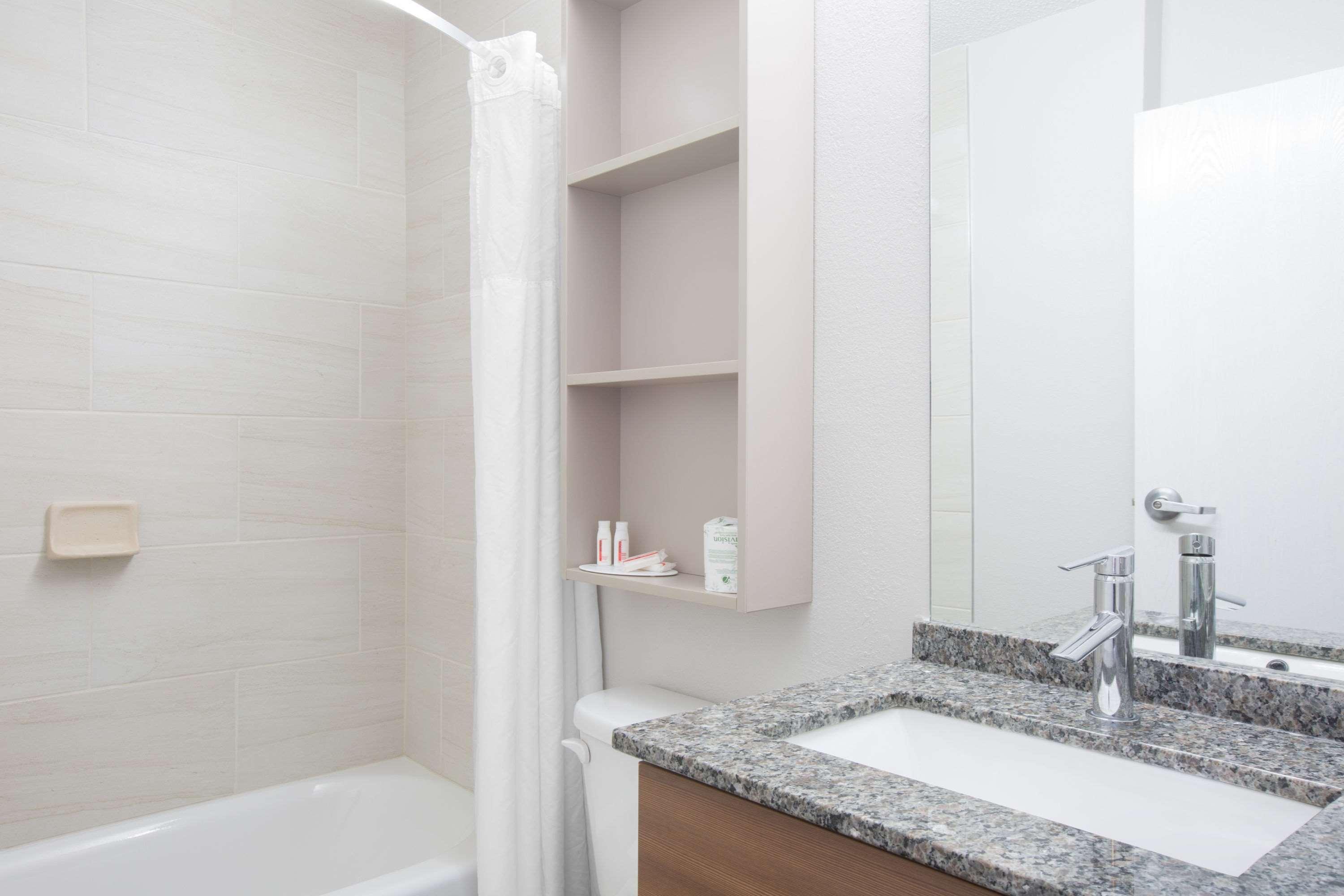 Microtel Inn & Suites By Wyndham Gardendale Exteriér fotografie