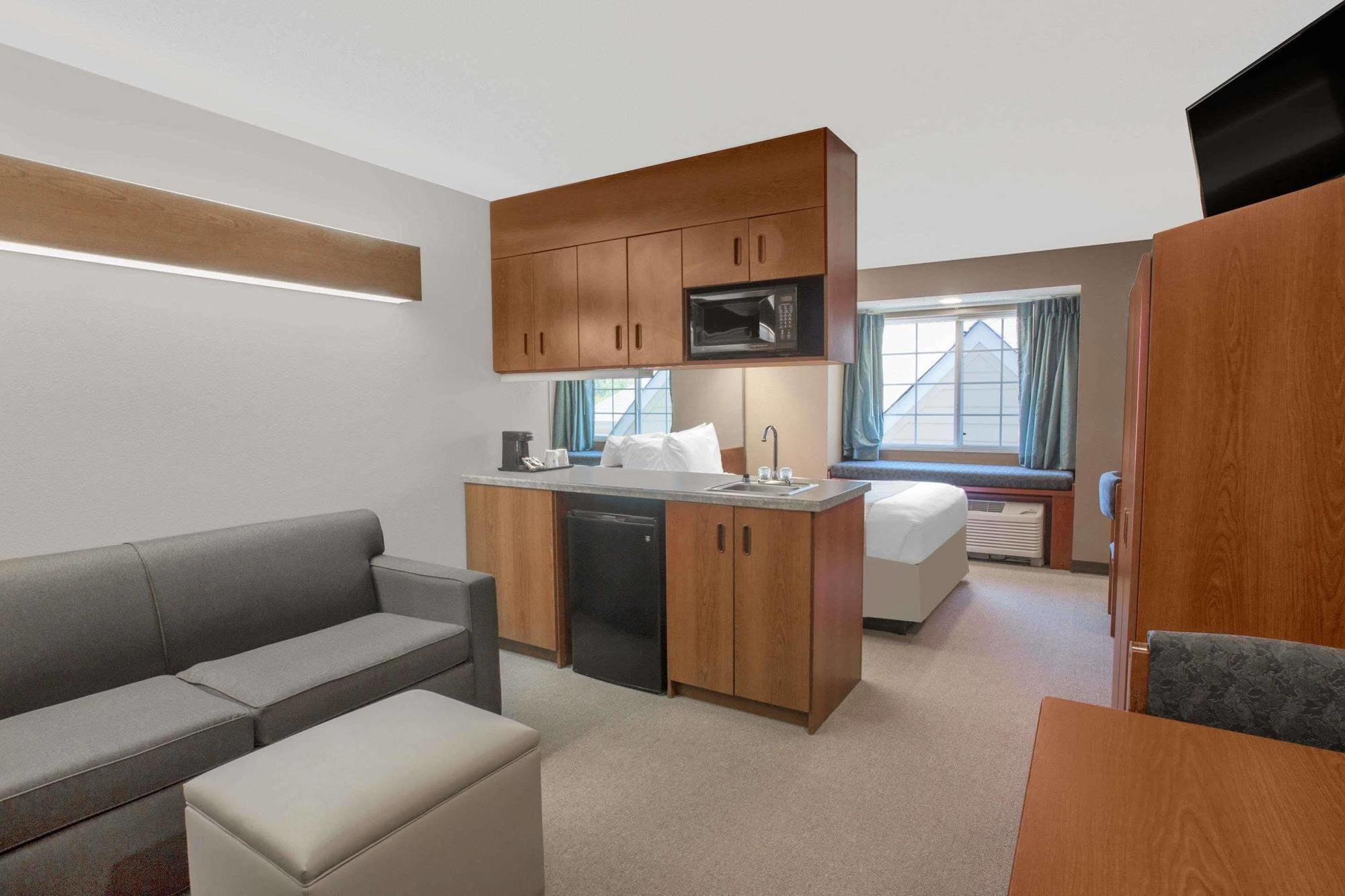 Microtel Inn & Suites By Wyndham Gardendale Exteriér fotografie